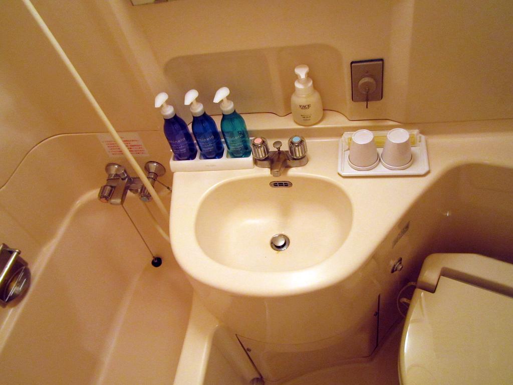 Hotel Pearl City Kurosaki Kitakyushu Buitenkant foto