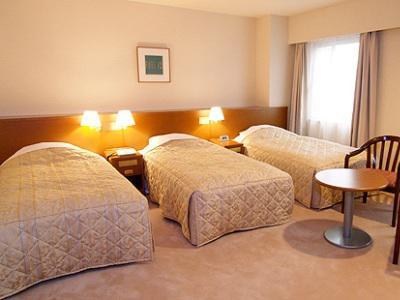Hotel Pearl City Kurosaki Kitakyushu Buitenkant foto